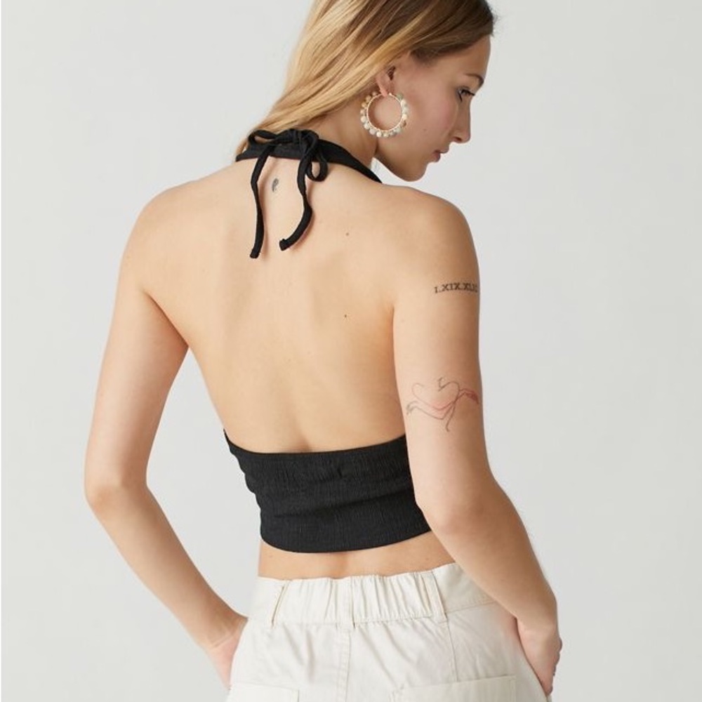 NWT Urban Outfitters Valeria Halter Top - Picture 3 of 4